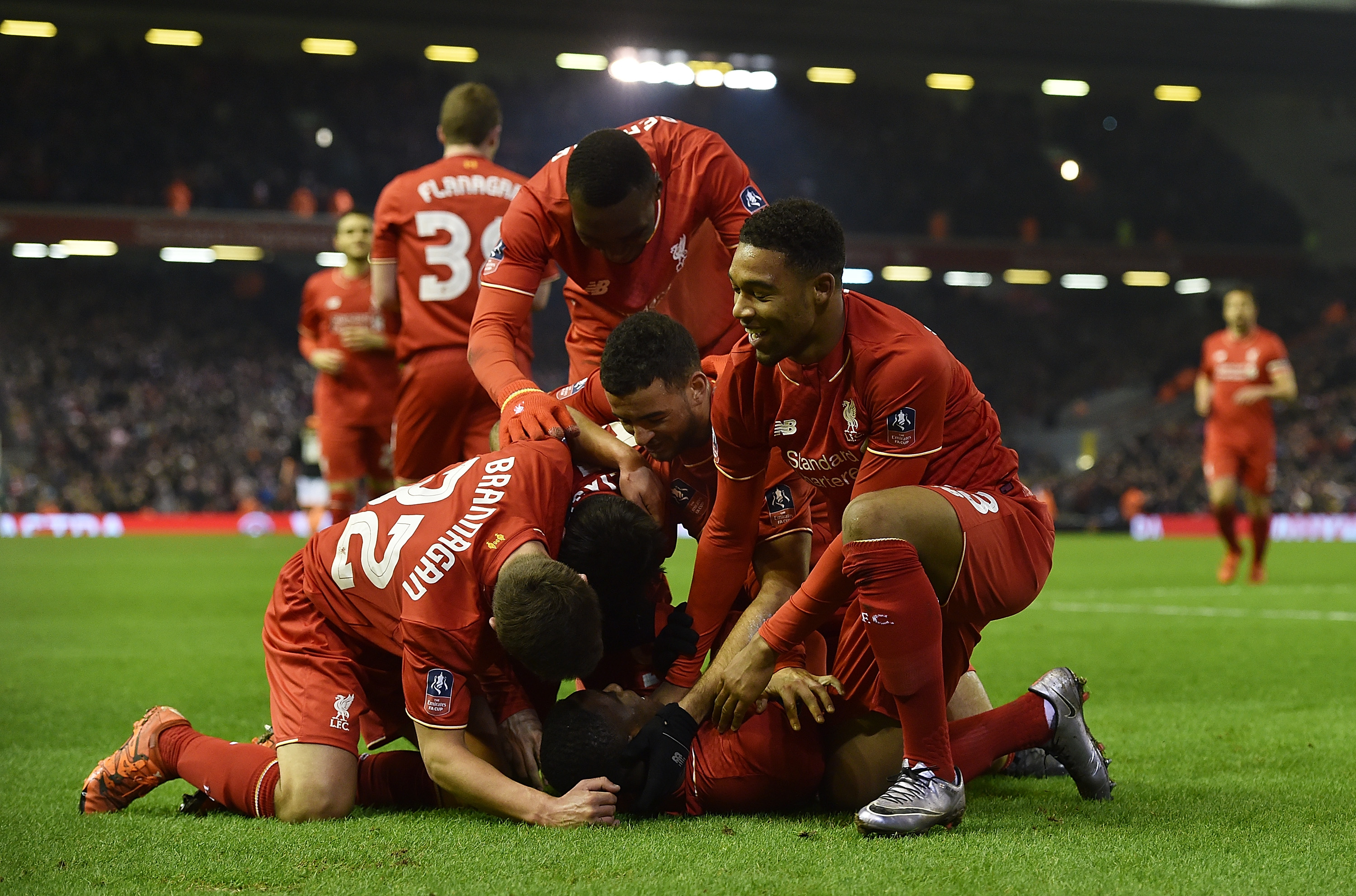 要打出来了？徐昕vs辽宁男篮砍14分6板2助 赛后采访逗乐记者