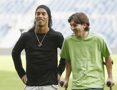 布达佩斯Major：猎鹰13-5 PUA获首胜，NiKo狂砍26杀