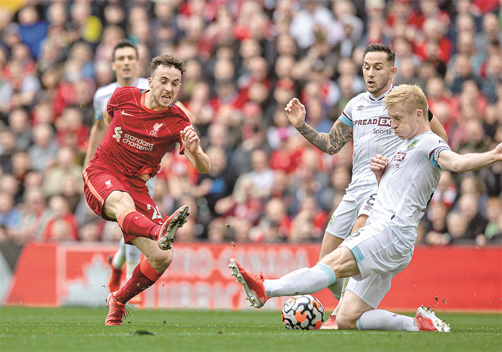 伊萨克数据：上场68分钟1次射门，未能进球，传球11次