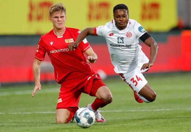 遇到苦主，斯洛特近8次对阵埃因霍温只赢下1场