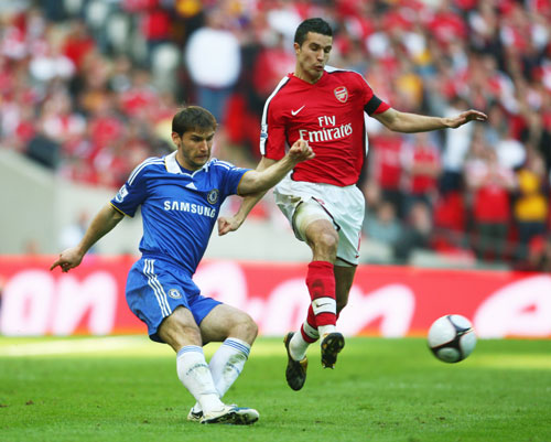 就在今天，12月8日凌晨！中超传来了青岛西海岸、武汉三镇和海港的新消息