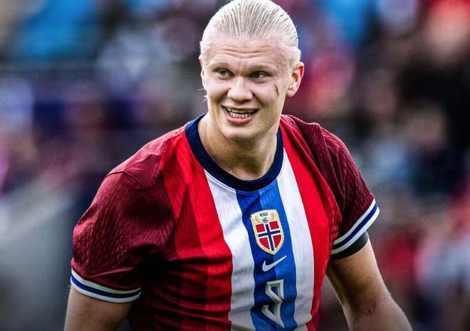 半场战报：罗马1-0乌迪内斯，洛伦佐-佩莱格里尼点射破门