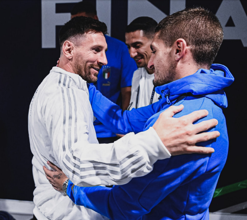 美记：文班亚马和卡斯尔均参加马刺完整训练，后者或明天复出