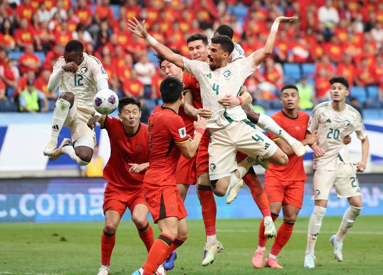 英超战报：哈兰德2射1传，曼城3-0西汉姆联豪取七连胜暂升榜首（英超：哈兰德2球1助，曼城3-0西汉姆，七连胜暂登榜首）