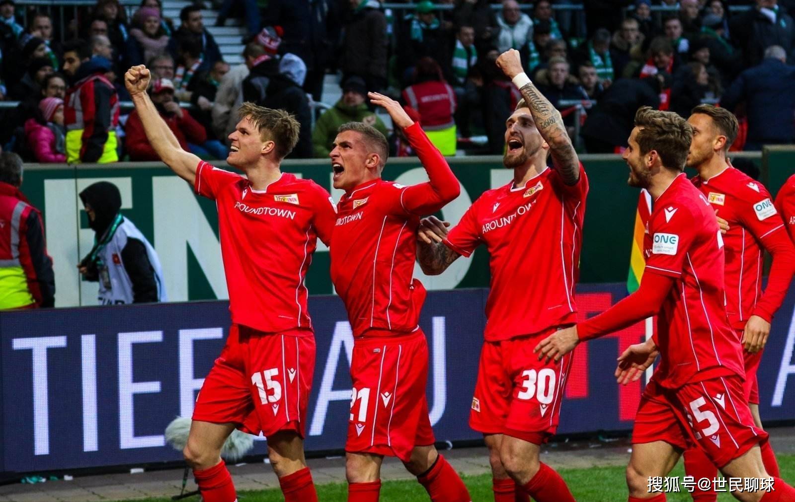 球报：利雅得胜利已就签下B费展开初步接触，钱不是问题