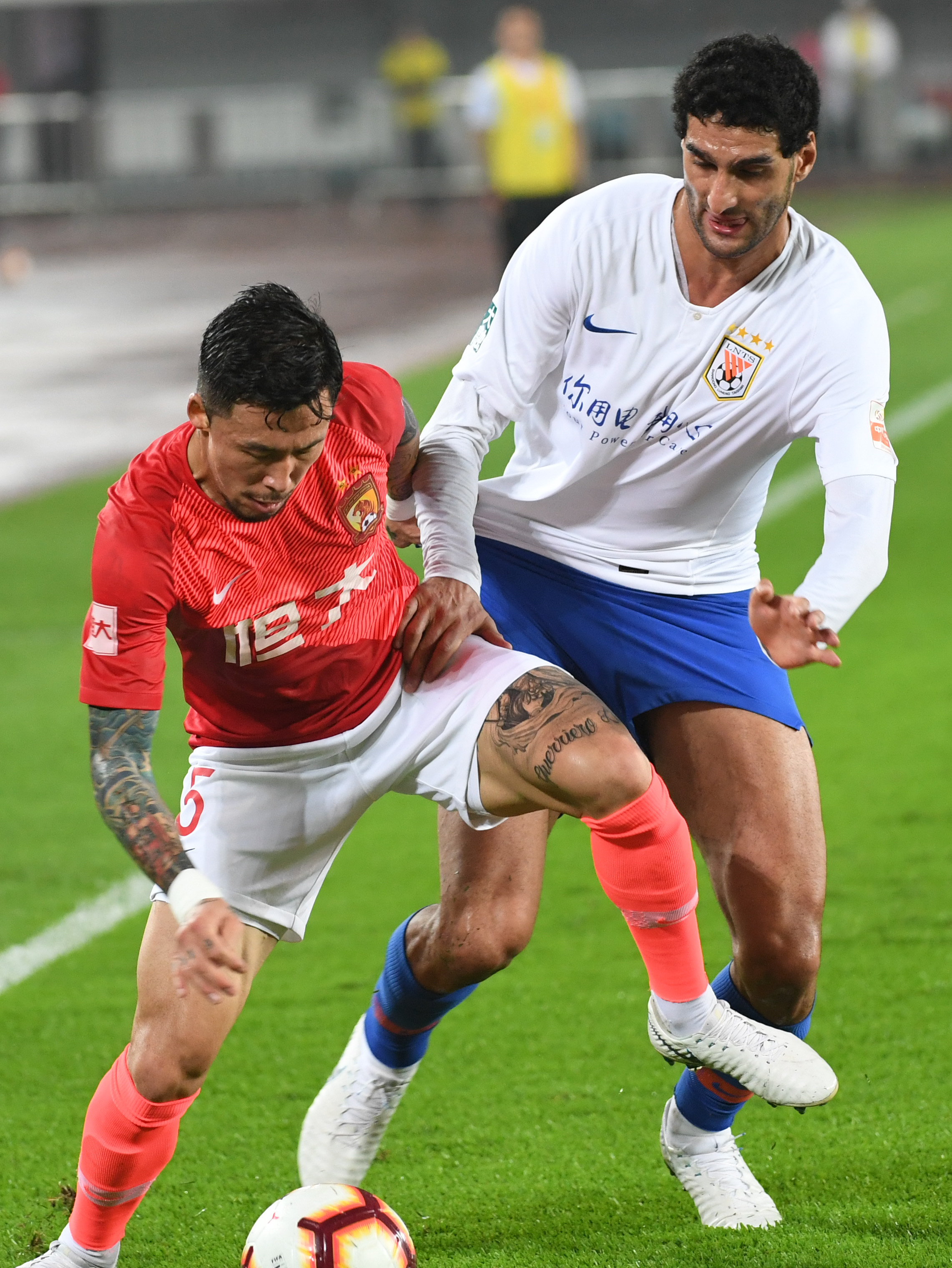 斯基拉：尤文将给伊尔迪兹500-550万年薪，加与欧冠挂钩奖金（斯基拉：尤文拟向伊尔迪兹开出500-550万年薪，附与欧冠表现挂钩的奖金）