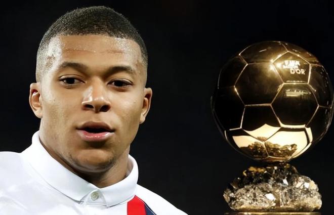 比赛结束后球员激动落泪