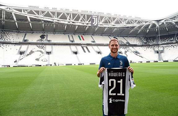 2-0，23岁荷兰新星无敌小角度挑射，54岁埃梅里率队避免欧联2连败（2-0！23岁荷兰新星小角度挑射惊艳，54岁埃梅里带队拒绝欧联两连败）