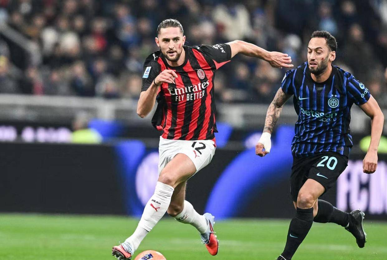 记者：施洛特贝克随队参加德国队训练，基米希继续缺席